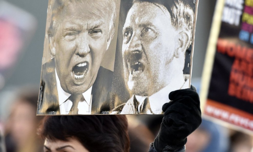 Donald Trump, Adolf Hitler