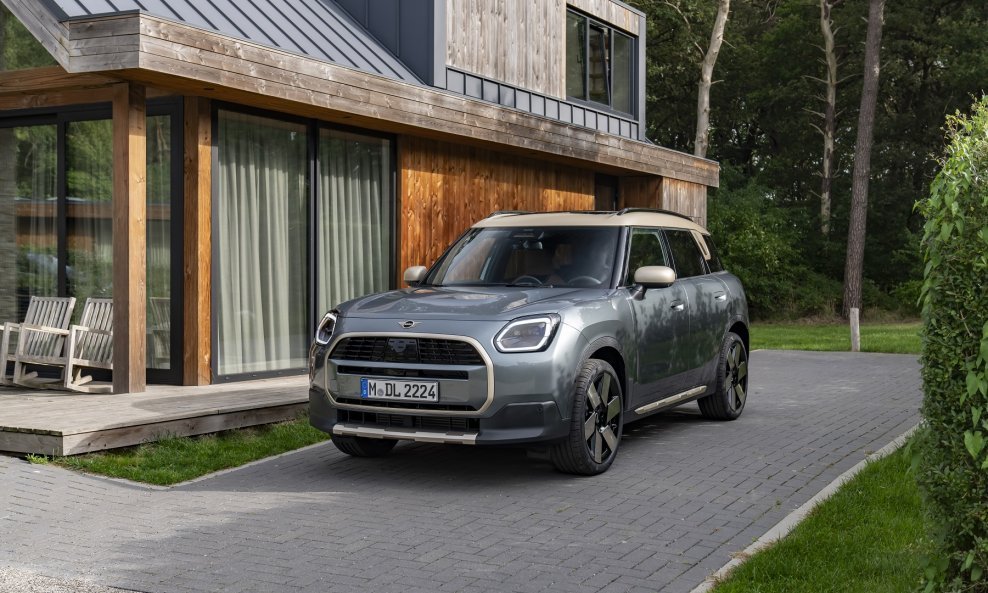 MINI Countryman C