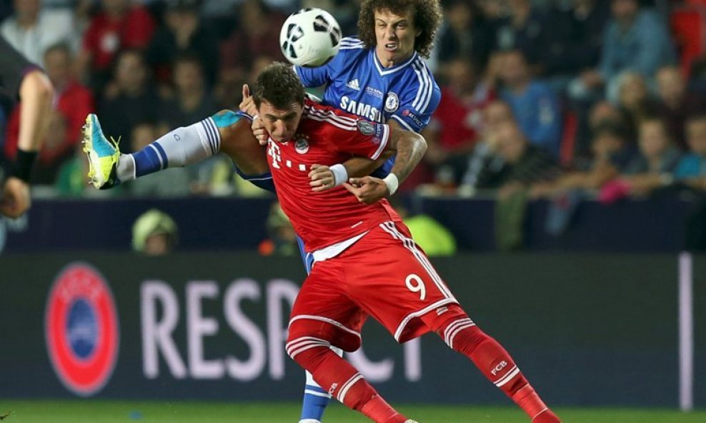 Mario Mandžukić i David Luiz