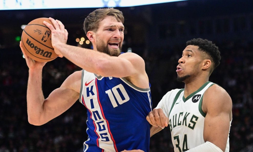 Domantas Sabonis i Giannis Antetokounmpo