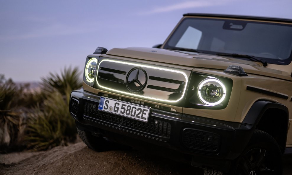 Mercedes-Benz G 580, Desert Sand nemetalik boja