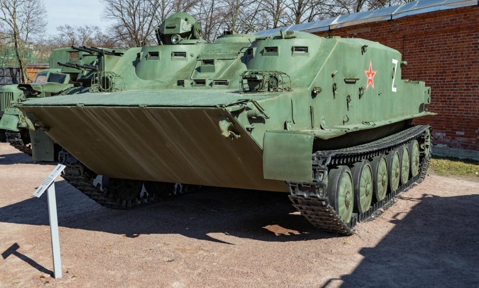 BTR-50 u muzeju u Sankt Peterburgu