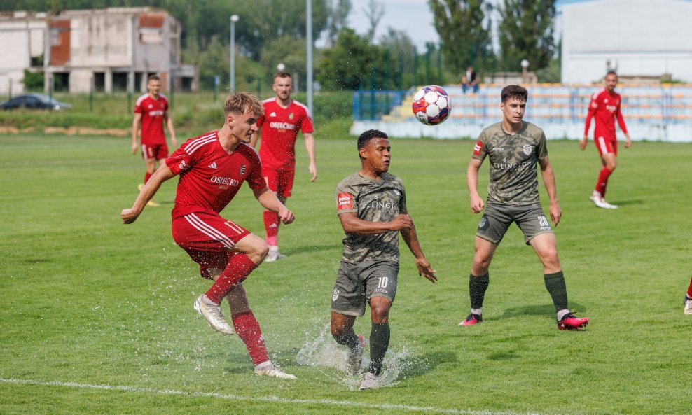 Vukovar 1991 vs. Zrinski Osječko 1664