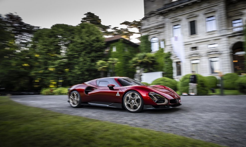 Alfa Romeo 33 Stradale osvojio nagradu 'Design Concept Award' na 'Concorso di Eleganza di Villa d'Este' 2024.