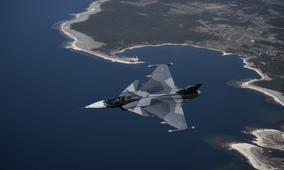 Švedski Gripen iznad Gotlanda