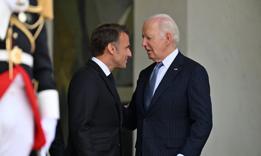 Emmanuel Macron i Joe Biden