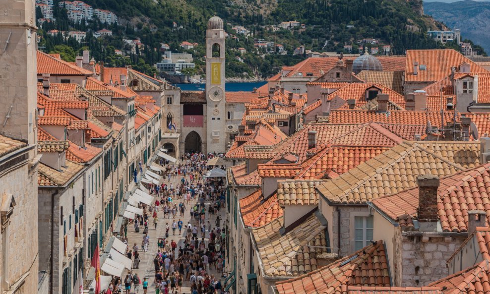 Dubrovnik, Stradun