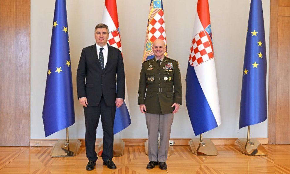 Zoran Milanović i general Christopher Cavali