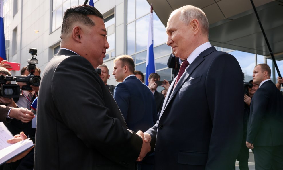 Kim Jong Un i Vladimir Putin