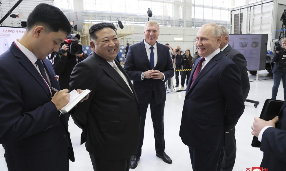 Kim Jong Un i Vladimir Putin