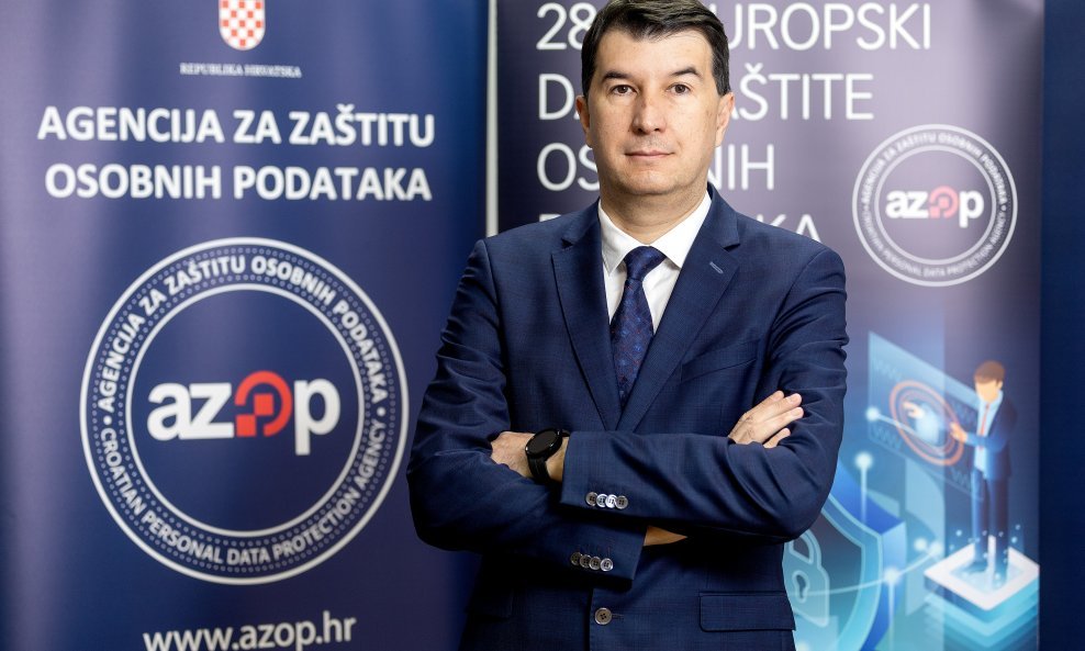 Zdravko Vukić, AZOP