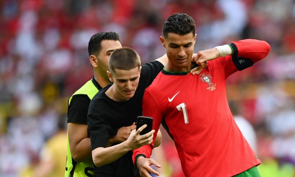 Meta za selfije - Cristiano Ronaldo