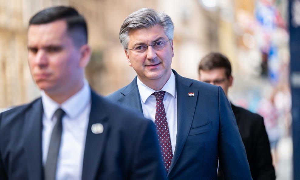 Premijer Andrej Plenković dolazi na sjednicu šireg Predsjedništva HDZ-a