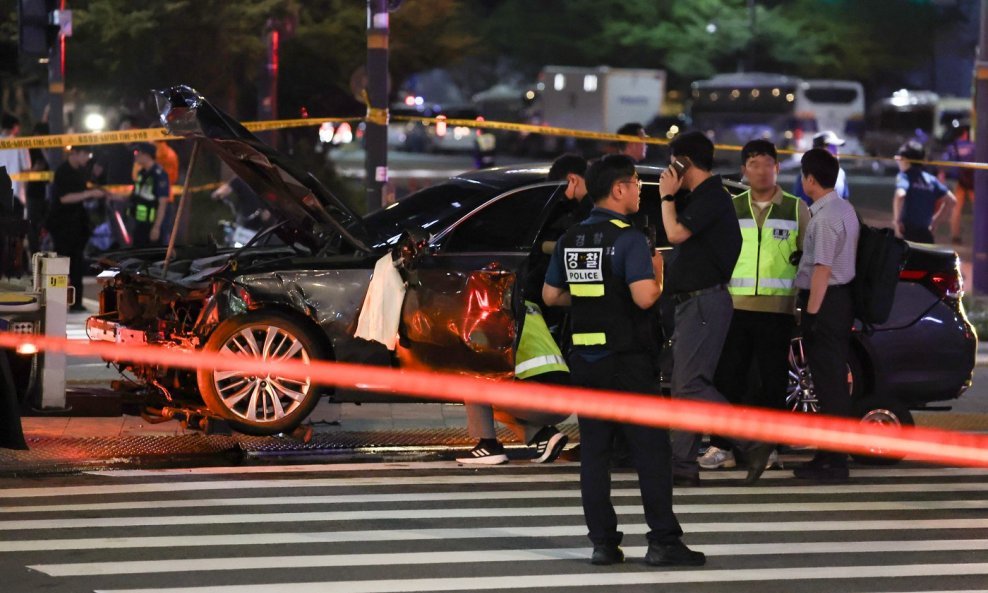 Automobilom se zabio u pješake u Koreji