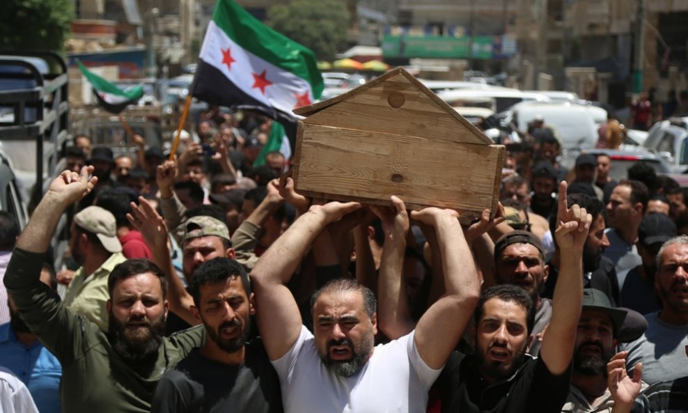 Prosvjedi su buknuli i sa sirijske strane granice