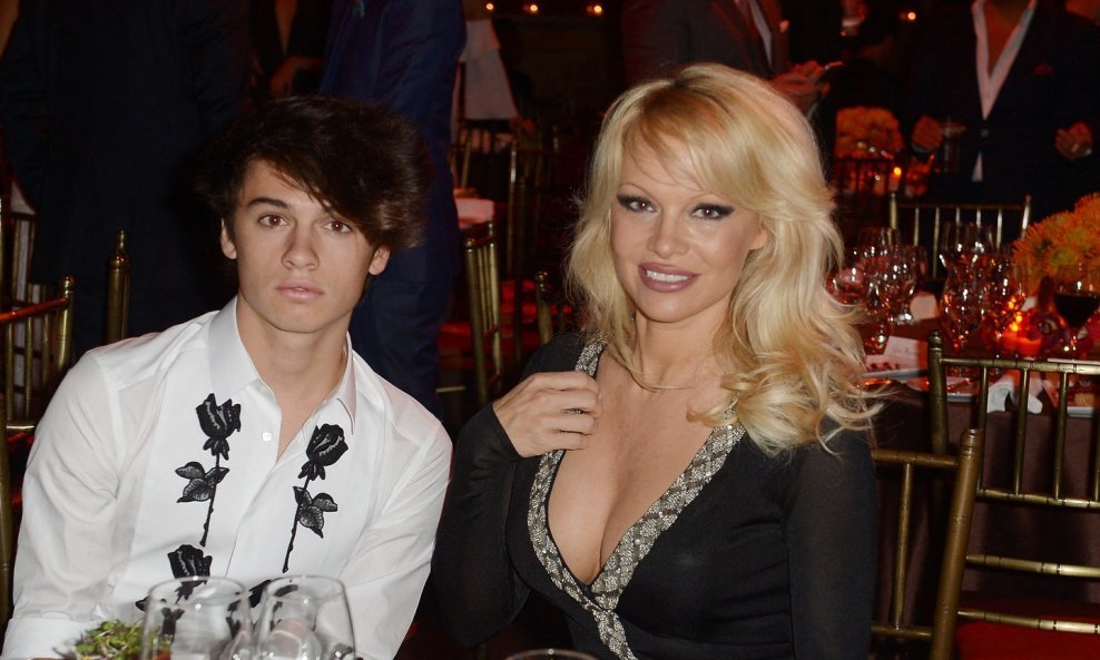 Pamela Anderson sa sinom Dylanom Leejem