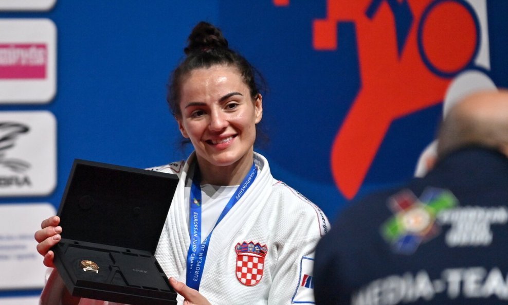 Barbara Matić - hrvatska džudašica koja će nositi zastavu na otvaranju OI u Parizu, a partner u nošenju nacionalne trobojnice bit će joj strijelac Giovanni Cernogoraz