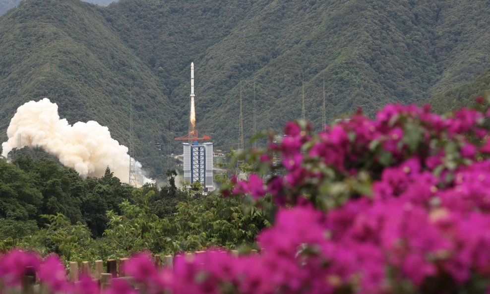 Lansiranje kineske rakete