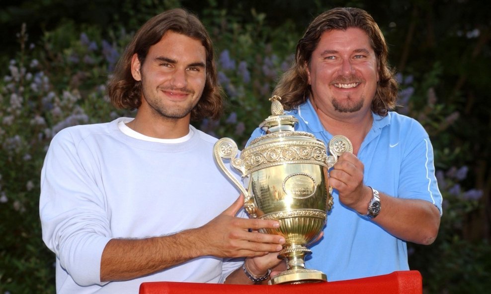 Roger Federer (lijevo) i Peter Lundgren