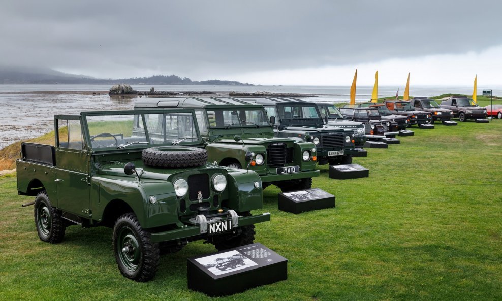 Land Rover i Range Rover vozila Njezinog Veličanstva na Pebble Beachu