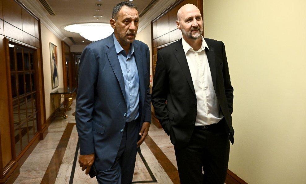 Vlade Divac i Dino Rađa