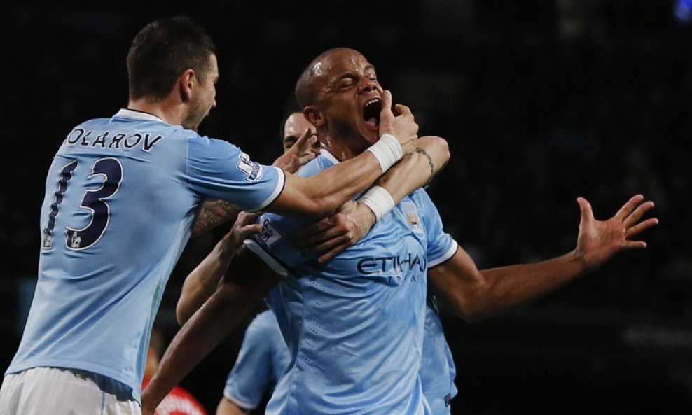 Kompany slavi gol protiv Liverpoola