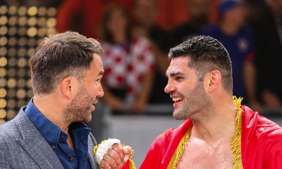 Eddie Hearn i Filip Hrgović