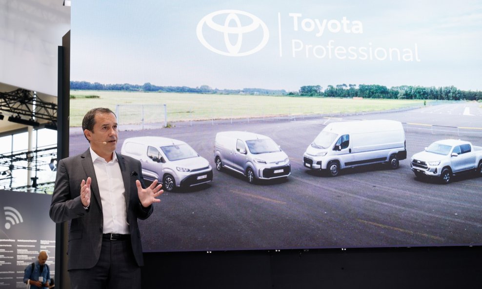 Tom Fux, Potpredsjednik Toyota Motor Europe, prodaja i value chain, Toyota prodaja i marketing