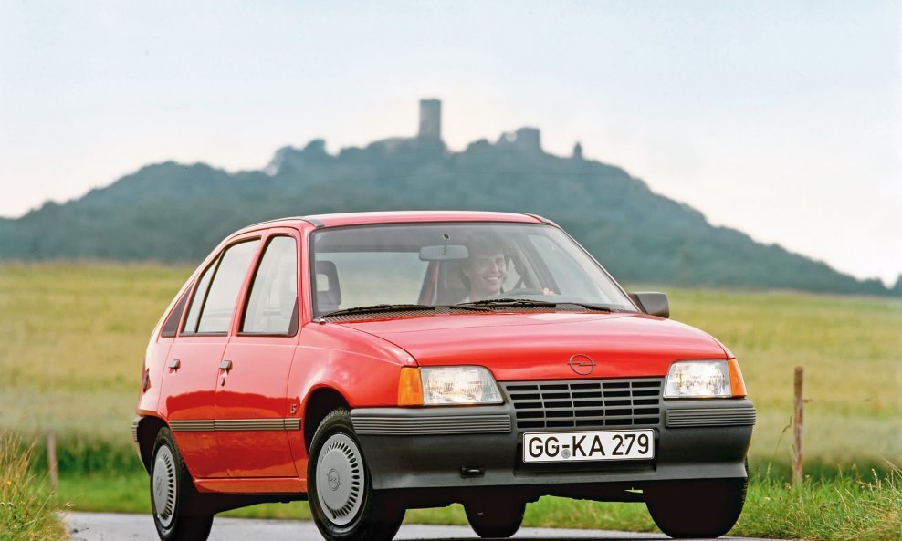 Opel Kadett E je izašao na tržište 1984.