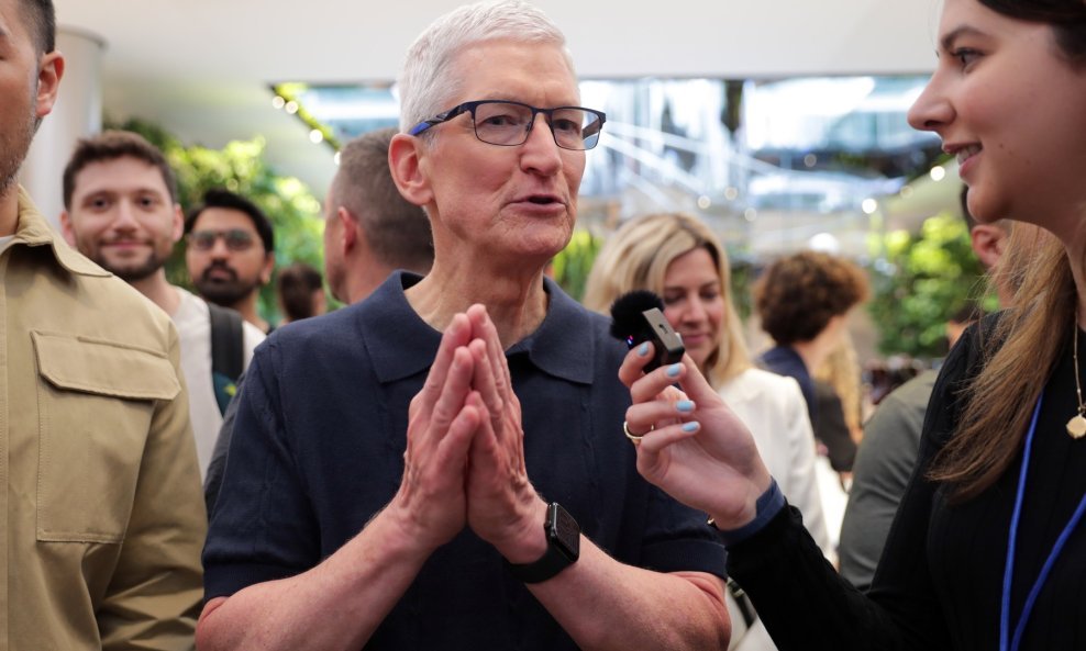 Tim Cook