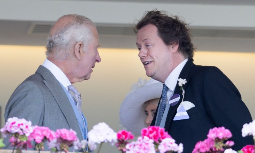 Kralj Charles III i Tom Parker Bowles