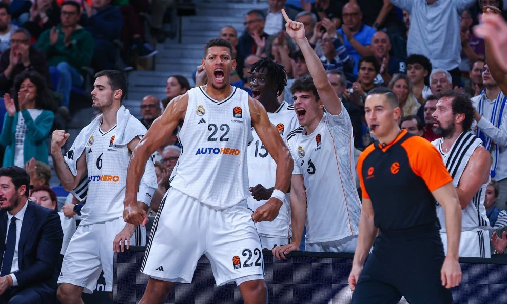 Walter Tavares