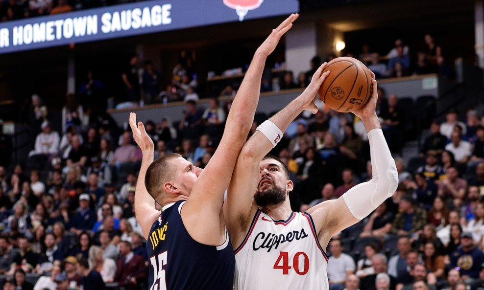 Nikola Jokić i Ivica Zubac