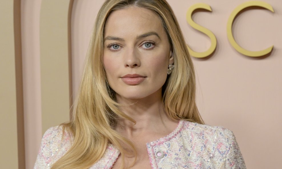 Margot Robbie imala je 78 milijuna dolara bruto zarade uglavnom zahvaljujućibb'Barbie', koji je zaradio gotovo 1,5 milijardi dolara