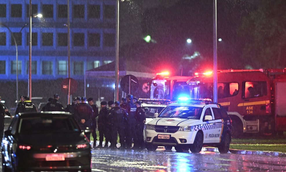 Napad bombaša samoubojice u Braziliji