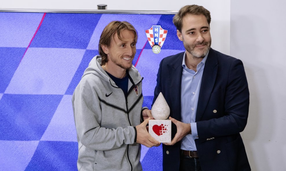 Modrić s nagradom