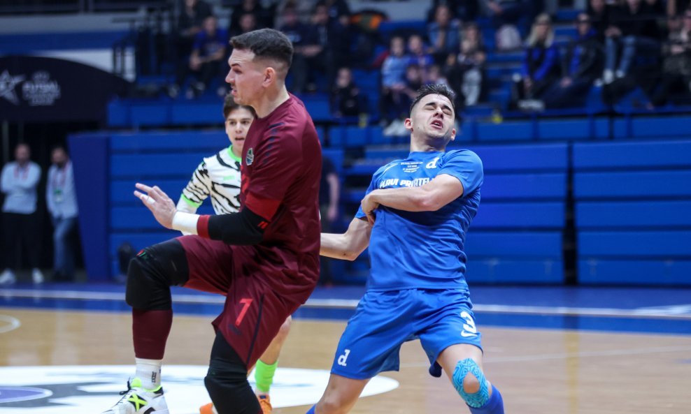 Futsal Dinamo - Olmissum