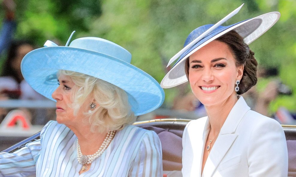 Kraljica Camilla i Kate Middleton