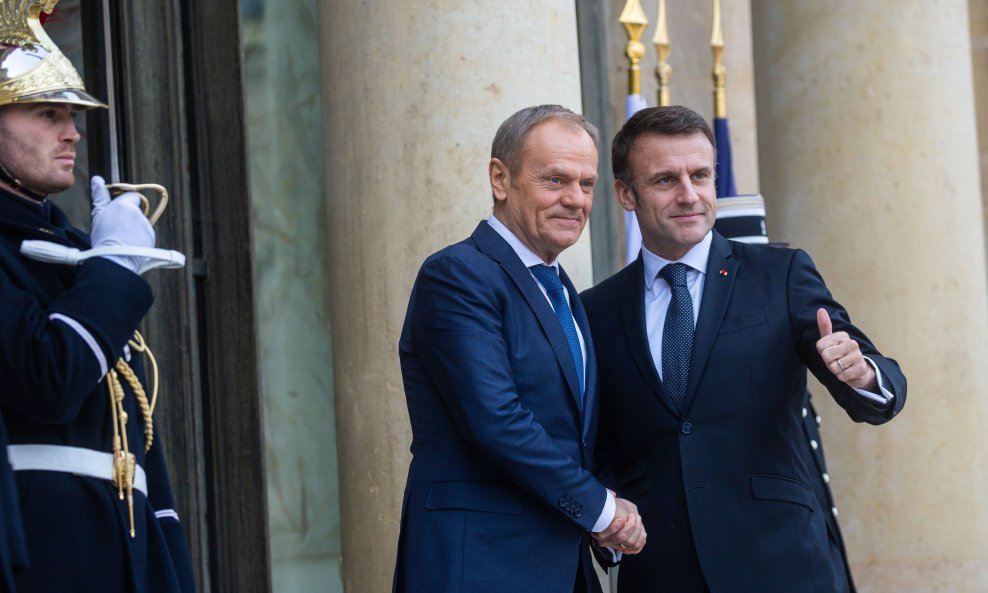 Donald Tusk i Emmanuel Macron