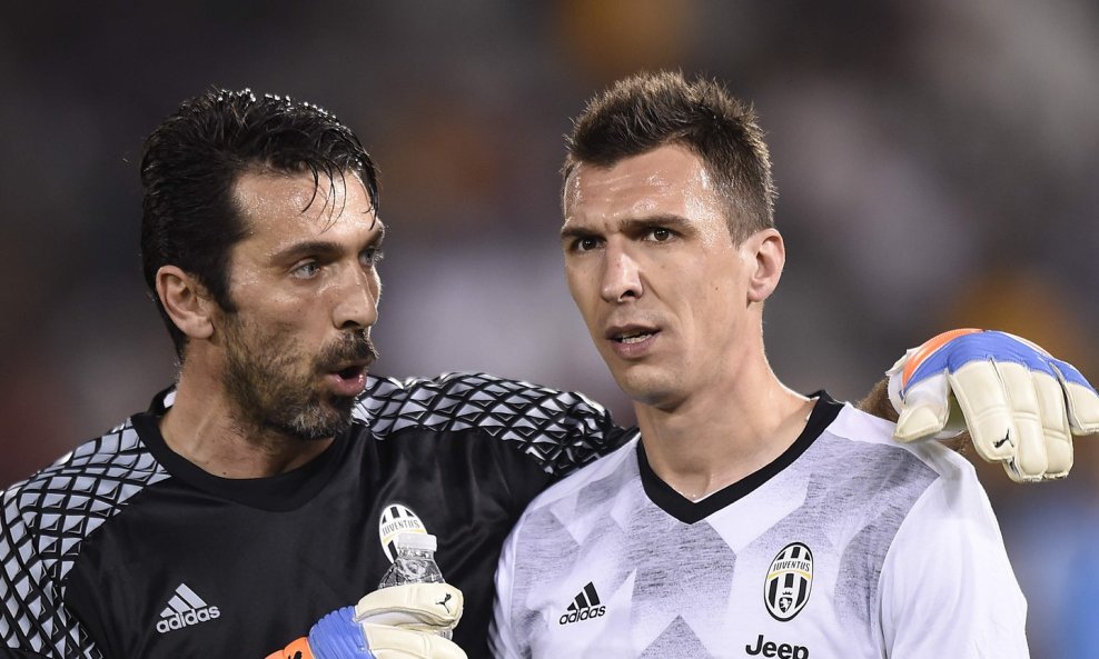 Buffon i Mandžukić