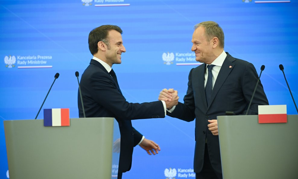 Emmanuel Macron i Donald Tusk u Varšavi