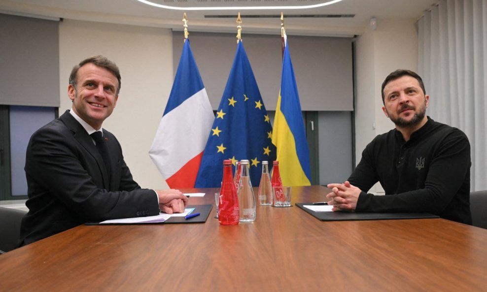 Emmanuel Macron i Volodimir Zelenski