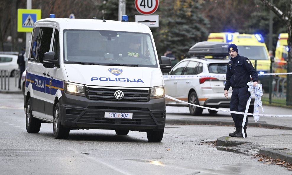 Napad nožem u zagrebačkoj Osnovnoj školi Prečko