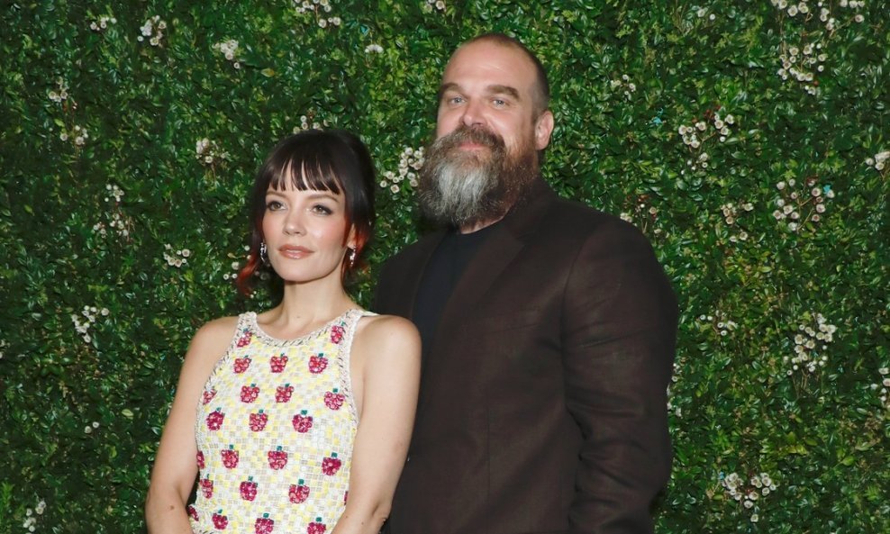 Lily Allen i David Harbour