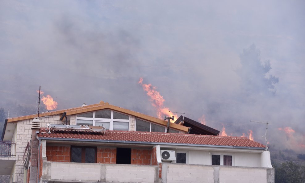 Požar u Žrnovnici