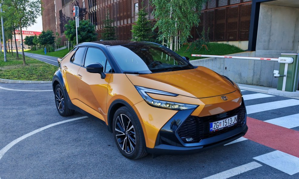 Toyota C-HR 2.0HEV 5D E-CVT Premiere