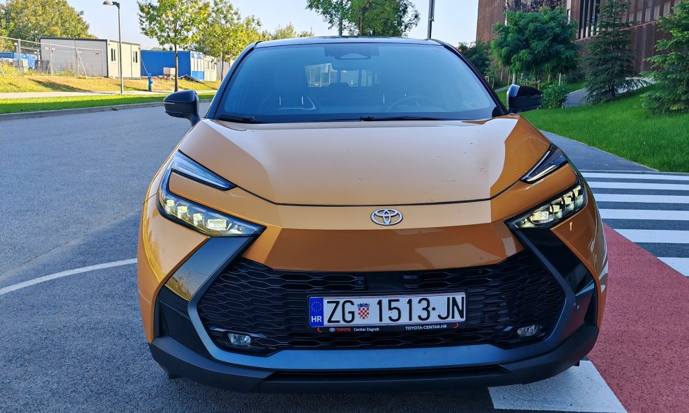 Toyota C-HR 2.0HEV 5D E-CVT Premiere