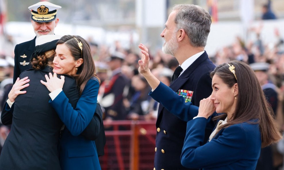 Kraljica Letizia, princeza Leonor i kralj Felipe