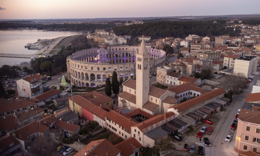 Pula