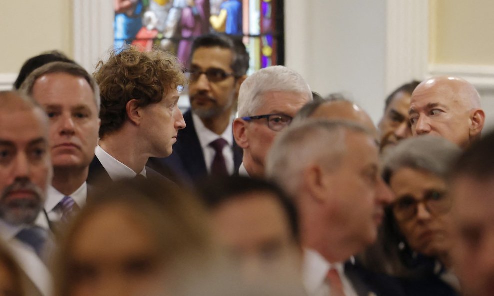 Mark Zuckerberg, Tim Cook i Jeff Bezos